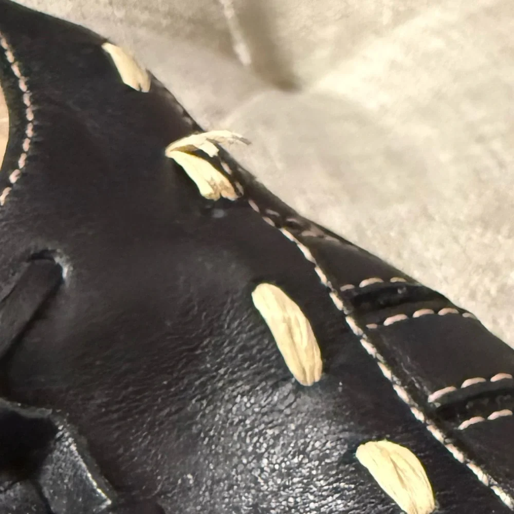 Aerosoles Black Leather Tassel Loafers Flats Size 8 Comfort Slip On - Picture 11 of 11